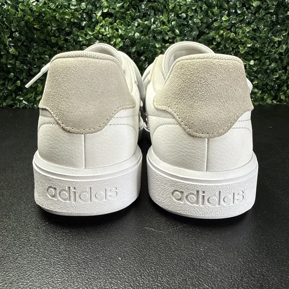 Adidas Men's Courtblock Lifestyle Casual Sneakers Size 8.5
